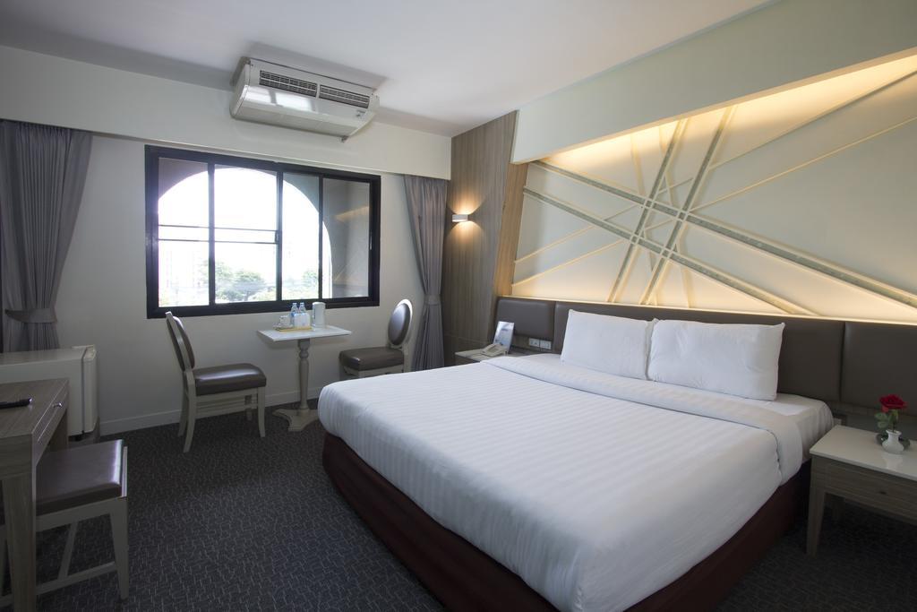 Hotel Papa Bangkok Siriraj Dış mekan fotoğraf