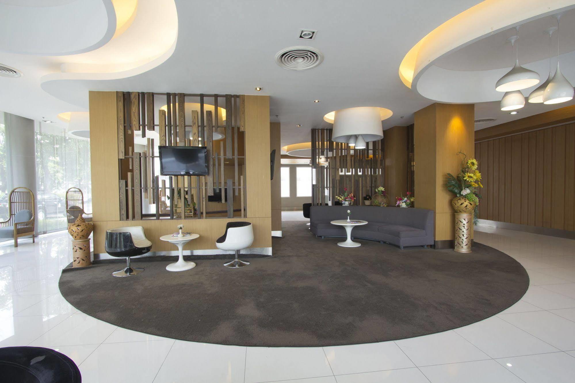 Hotel Papa Bangkok Siriraj Dış mekan fotoğraf