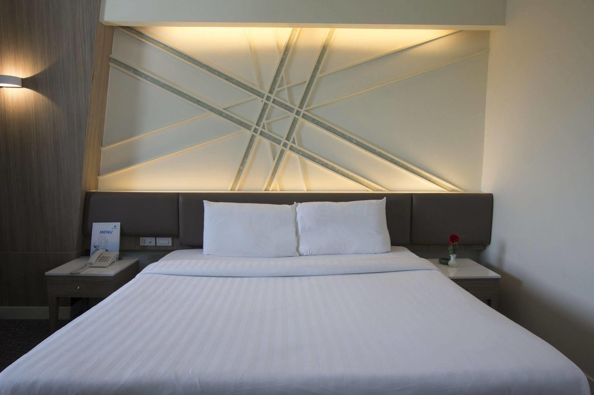 Hotel Papa Bangkok Siriraj Dış mekan fotoğraf